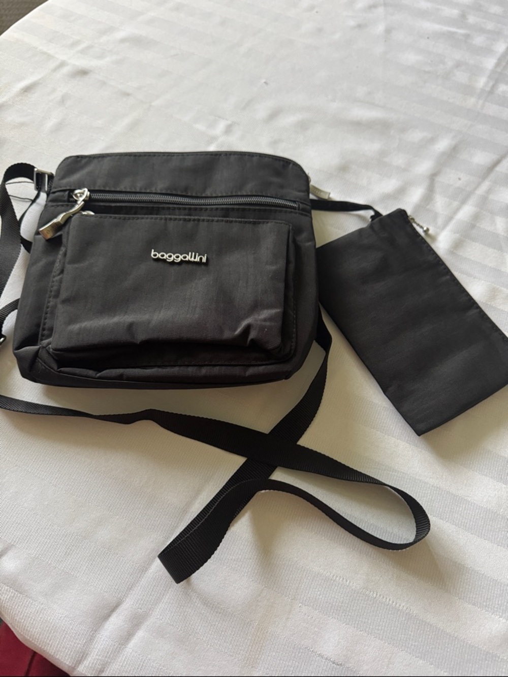 Baggallini Black Crossbody Bag with attached pouch - Picture 3 of 4
